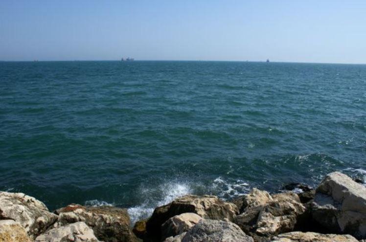 Chez Fanny Chambres D'Hotes Fos-sur-Mer Bagian luar foto